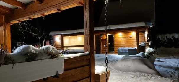 Chata baz�n a wellness - Vala�sk� muzeum v p��rod�