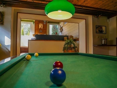 Chata baz�n a wellness - Vala�sk� muzeum v p��rod�