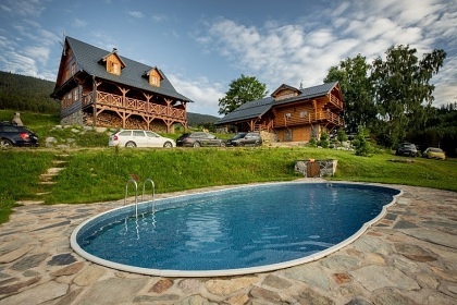 Roubenka s bazénem a wellness - Staré Město