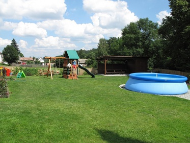 Chalupa pro rodiny s dětmi - Brdy - park Zeměráj