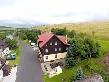 Horský Hotel Arnica - Háj pod Klínovcem