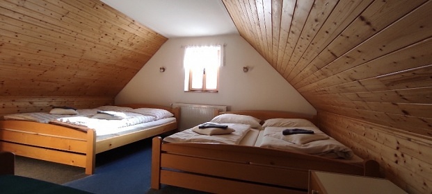 Chalupa s baz�nem - Babi��ino �dol� - hrad V�zmburk