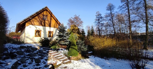 Chalupa s baz�nem - Babi��ino �dol� - hrad V�zmburk