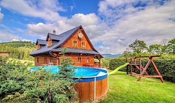 Nov� objekt: Roubenka s baz�nem - Hyn�ice pod Su�inou 2M-005