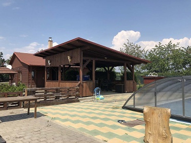 Farma Medlov - Hlivice - wellness chata