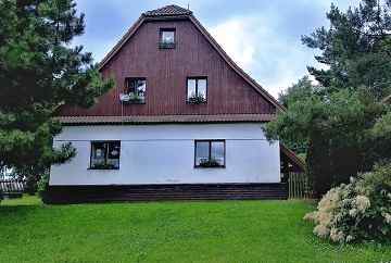 Chalupa s baznem - Pradd - Reovsk vodopdy