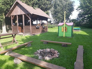 Chalupa s baznem - Pradd - Reovsk vodopdy