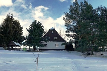 Chalupa s baznem - Pradd - Reovsk vodopdy