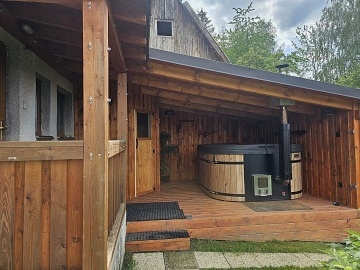 Chata s baz�nem a wellness - Radho�� - Beskydy