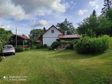 Jiho�esk� chalupa s baz�nem - Vesel� nad Lu�nic�