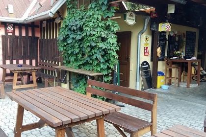 Chaty a apartmány s bazénem - kemp Karolína