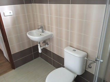 Chaty a apartmány s bazénem - kemp Karolína