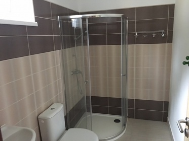 Chaty a apartmány s bazénem - kemp Karolína
