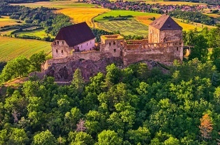 Hrad Tonk - Stedoesk kraj